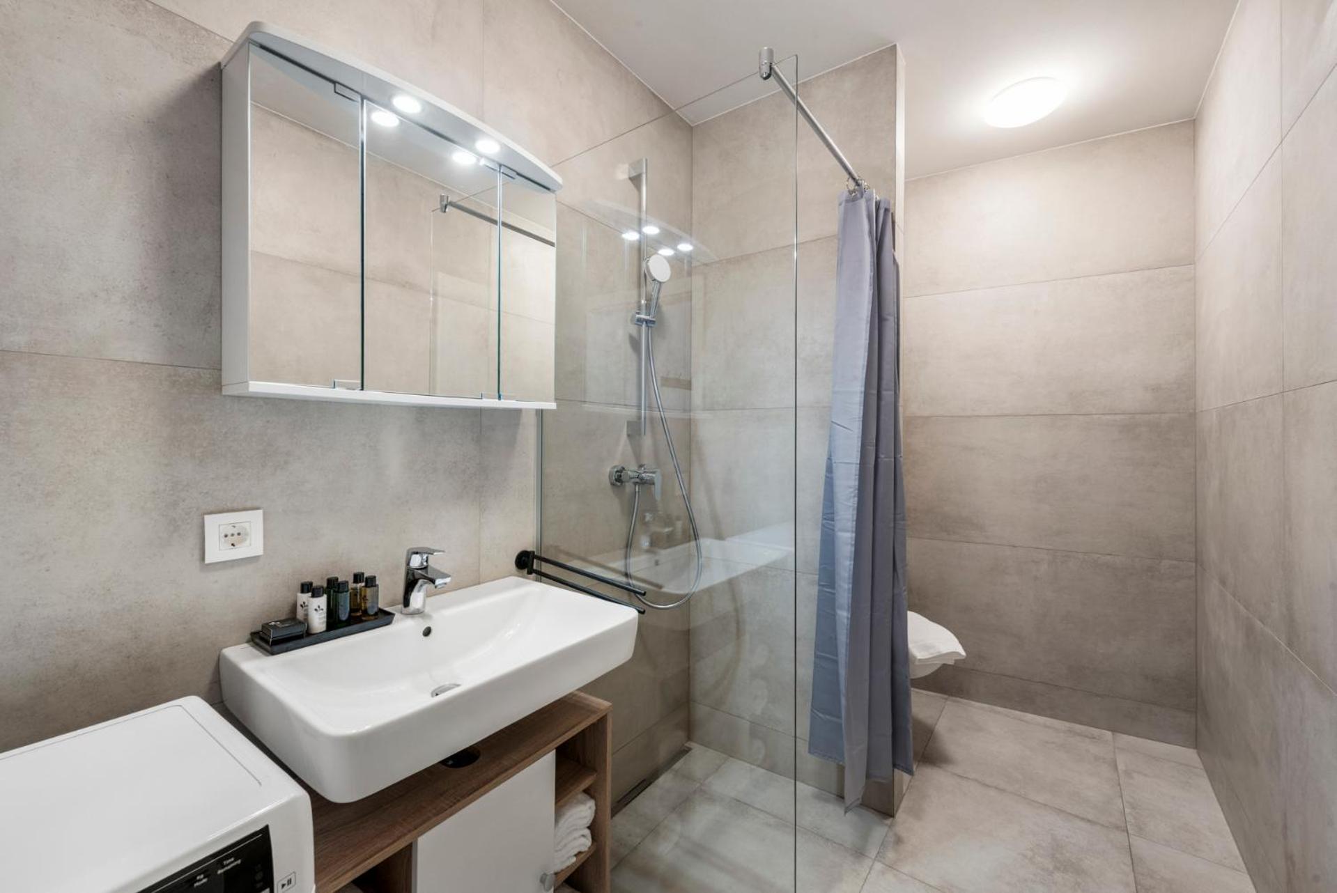 Aparthotel Vienna Hills Living Extérieur photo